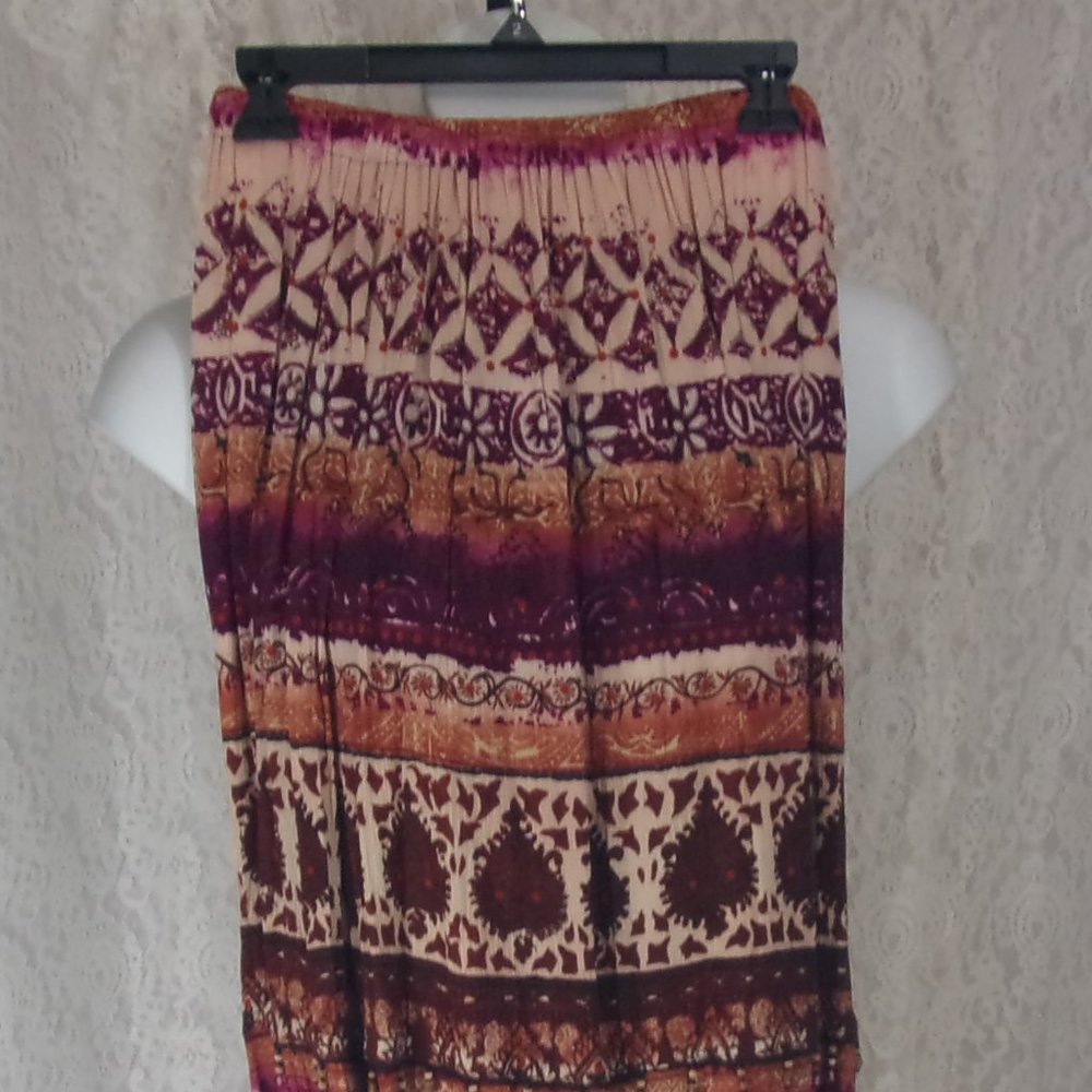 Midi/ Maxi Boot Krinkle Skirt in a Wineberry Print